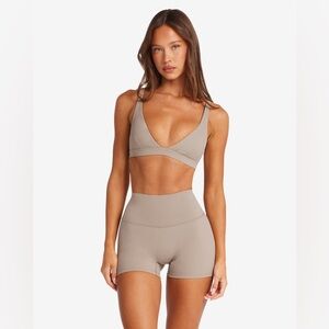 CSB Freedom Contour Crop